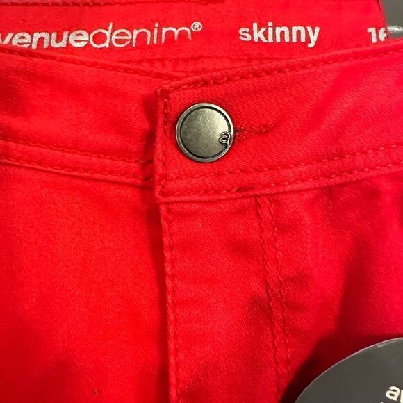 Avenue Butter Denim Red Skinny Jean’s NWT 16 Average - Picture 5 of 15